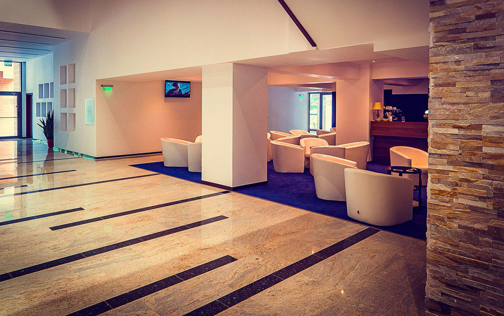 Perla Hotel Slănic-Moldova Exteriör bild