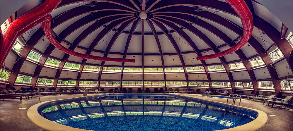 Perla Hotel Slănic-Moldova Exteriör bild